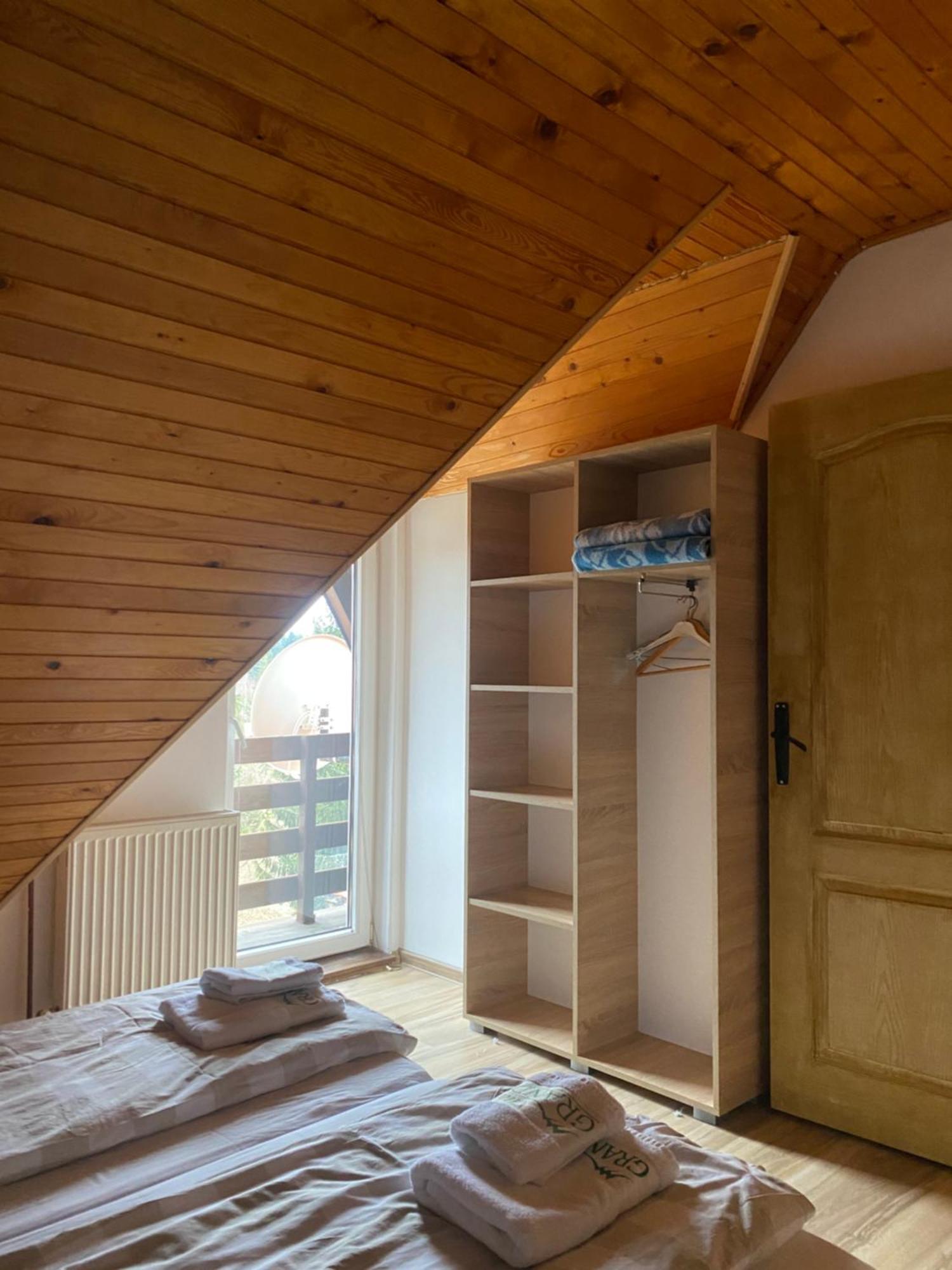 Grand Apartment *