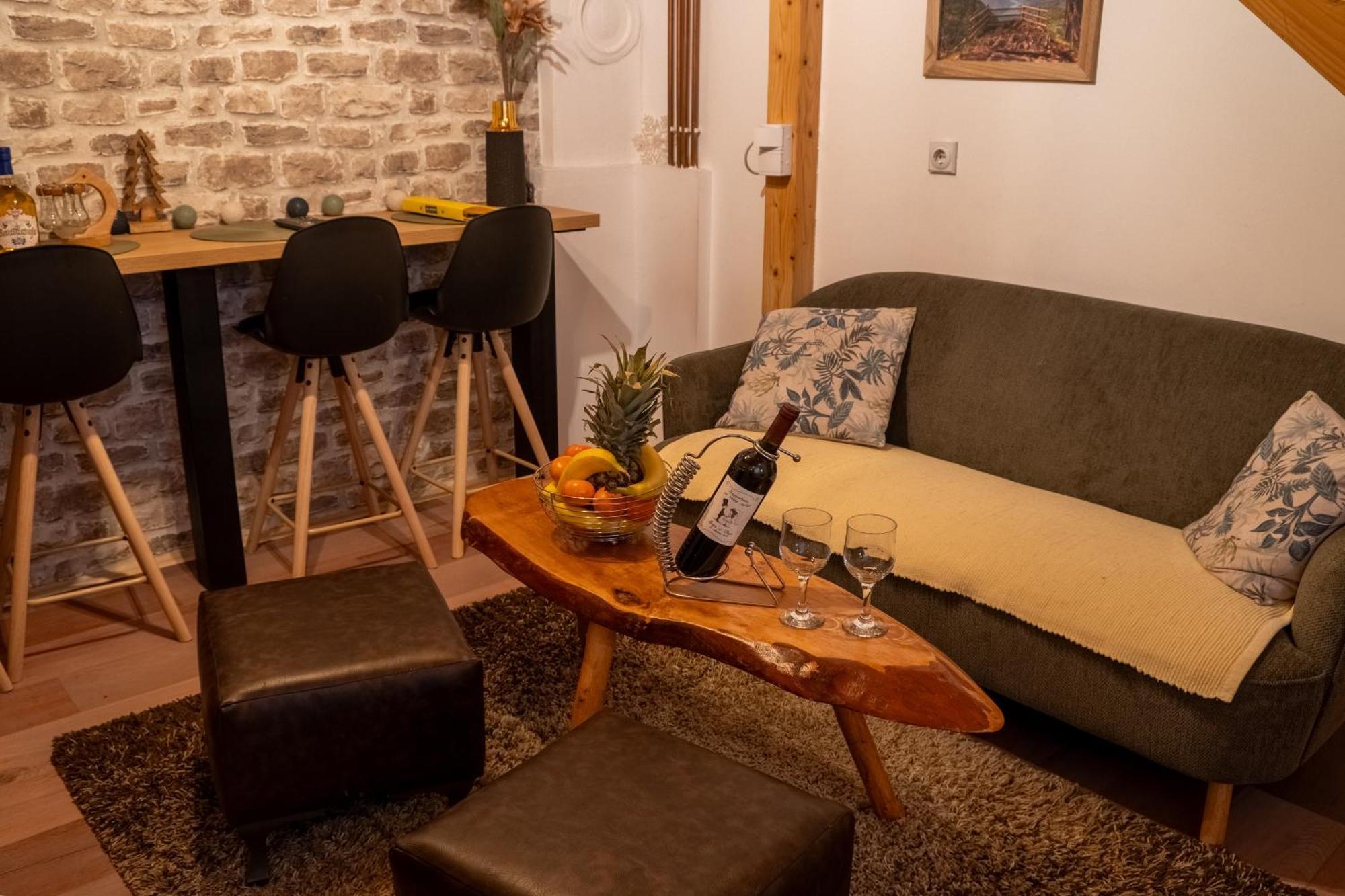 Grand * Mitrovac