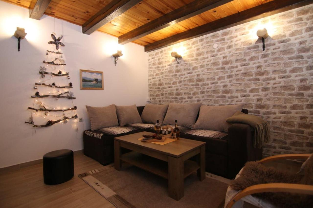 Grand Apartment *